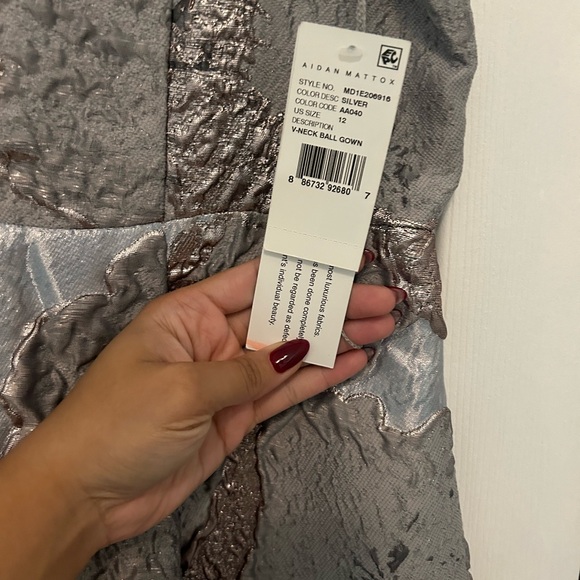 COPY - Aidan Mattox NWT ballgown WITH POCKETS! - Picture 2 of 4